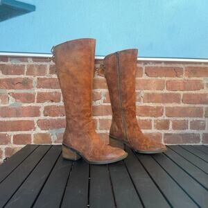 Born Felicia Suede Boot